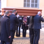 Addio David Sassoli, l’arrivo del feretro in Campidoglio