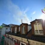 Torino, incendio in una mansarda in palazzina del centro: 2 feriti