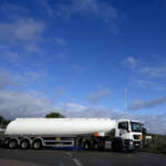 Incidenti lavoro: operaio 38enne muore schiacciato da camion a Frosinone