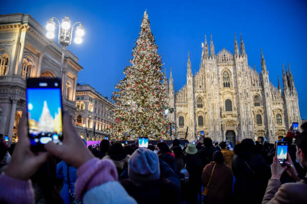 Alberi di Natale in centro a Milano