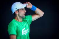 Novak Djokovic continua a prepararsi per gli imminenti Australian Open