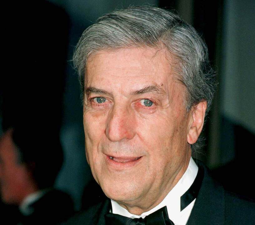 Moda: morto a 91 anni lo stilista Nino Cerruti