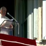 Papa, vicino a persone colpite dalle inondazioni in Brasile