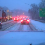 Usa: tempesta di neve sugli Stati orientali, migliaia di persone senza elettricità