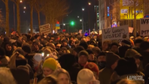 Covid, in Germania proteste contro le restrizioni