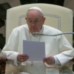 Papa Francesco vicino alla popolazione di Tonga: “Un pensiero per loro, preghiamo insieme”