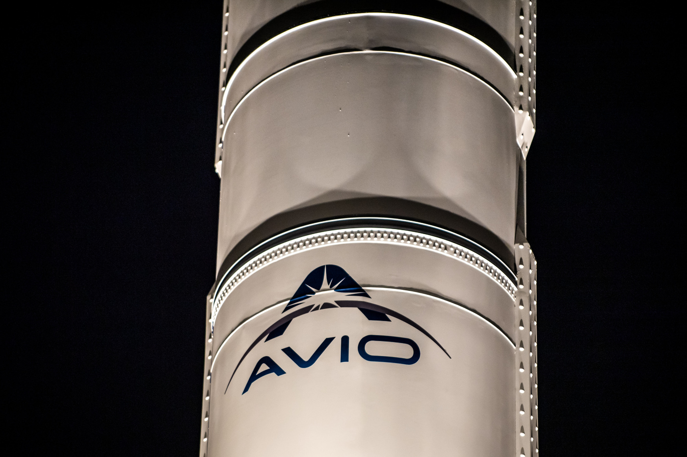 Avio: firmati nuovi contratti per lancio Vega C e nuove attività sviluppo Avio: firmati nuovi contratti per lancio Vega C e nuove attività sviluppo