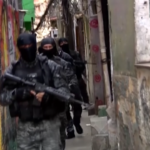 Rio de Janeiro, la polizia riprende il controllo della favela Jacarezinho