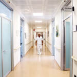 Salute, oncologi: “Un milione di guariti dal tumore, discriminati per mutuo e lavoro”