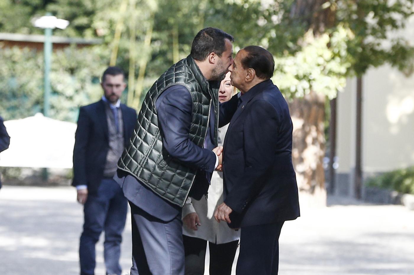 Quirinale: Lega pensa a piano B ed è gelo in coalizione. Poi telefonata Cav-Salvini