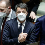 Quirinale, Renzi: “Salvini sta tentando accordo con giallo-verdi”