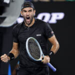 Australian Open: Berrettini vola in semifinale, Monfils battuto in 5 set. Ora lo attende Nadal
