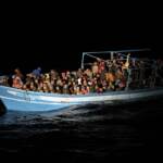 Migranti, ancora sbarchi a Lampedusa