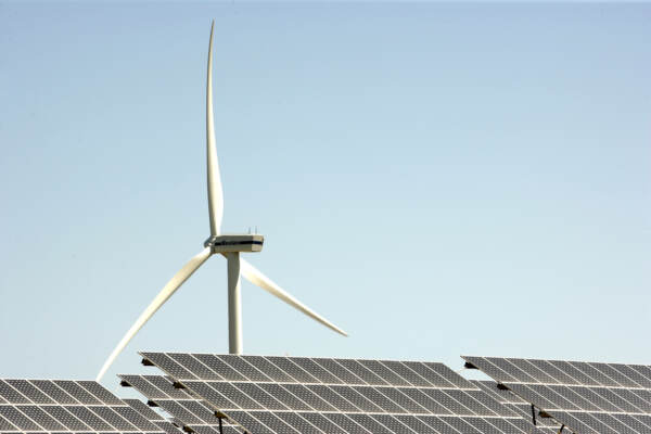 Imprese: Enel green power, 2021 record con oltre 5 GW capacità rinnovabile