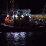 Migranti, 7 morti a Lampedusa: le immagini degli sbarchi