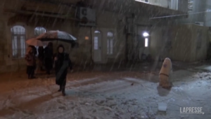 Gerusalemme imbiancata dalla neve: austostrade e scuole chiuse in città