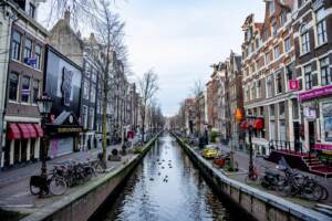 Amsterdam in lockdown fino al 14 Gennaio