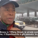 Usa, violenta tempesta di neve su New York: il sindaco Adams rassicura i cittadini