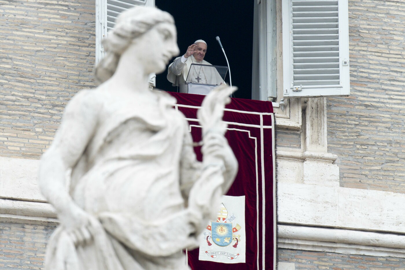 Papa Francesco: “Tasse segno di giustizia e legalità, non è mettere le mani in tasca”