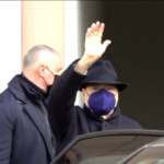 Berlusconi dimesso dal San Raffaele dopo otto giorni