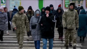 Ucraina, a Kharkiv la popolazione tra paura e voglia di evadere