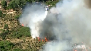 Australia, maxi-incendio a Perth: le immagini aeree del rogo
