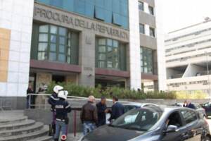 Napoli, il vicino di casa confessa l’omicidio di Rosa Alfieri: ‘spinto da voci nella testa’