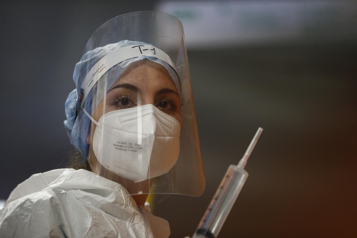 Covid: famiglia no vax sterminata a Enna, cinque morti in un mese