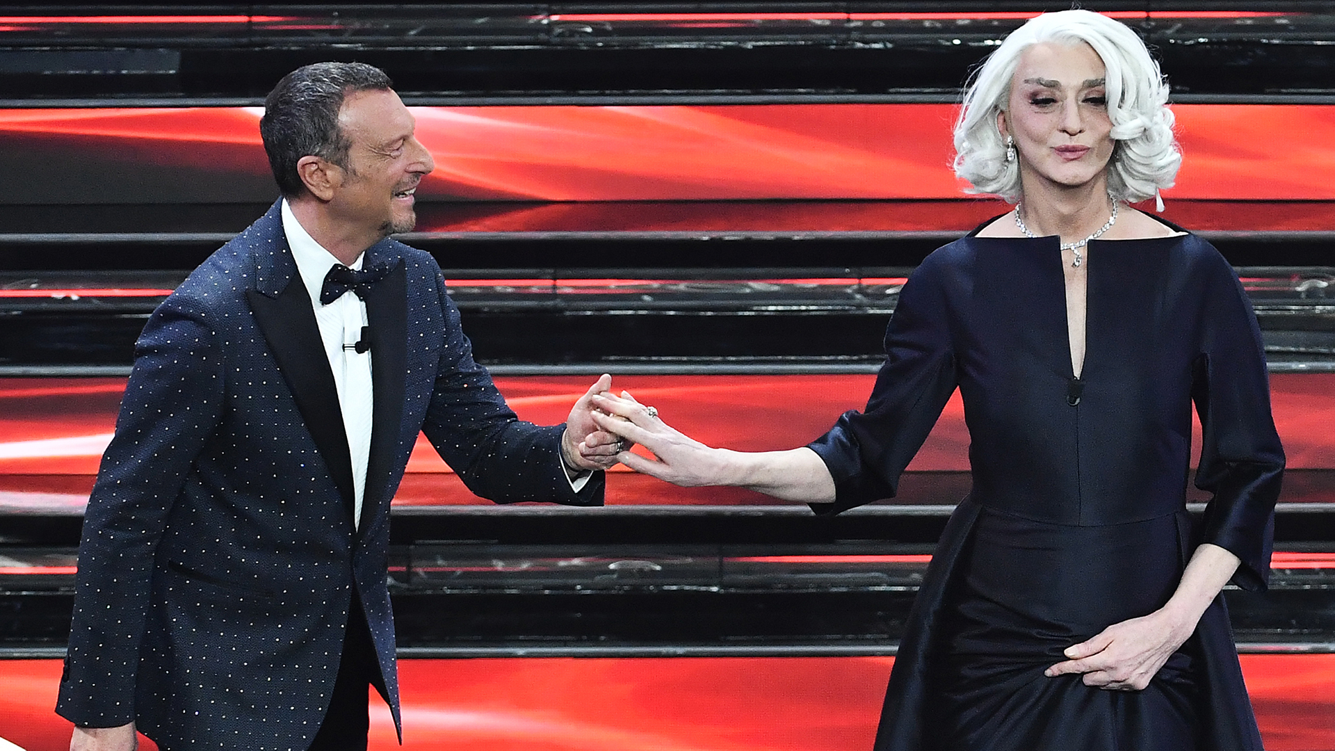 Sanremo: le immagini più belle della terza serata del Festival | GALLERY Sanremo: le immagini più belle della terza serata del Festival | GALLERY