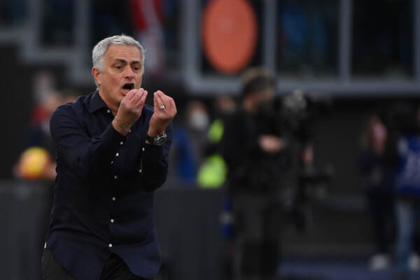 Roma vs Genoa - Serie A 2021/2022