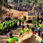 Marocco, momento di preghiera per il piccolo Rayan intrappolato in un pozzo