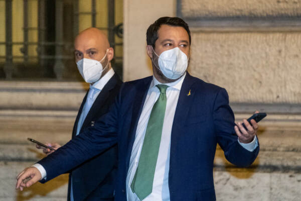 Elezione Presidente della Repubblica, sesto giorno di votazioni - Gli esterni