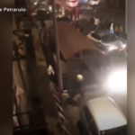 Torino, accerchiano e prendono a calci una volante della polizia in Barriera