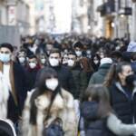 Covid: dall’11 febbraio via le mascherine all’aperto. Speranza: “Curva piegata grazie a vaccini”