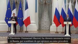Ucraina, Putin: “Alcune idee di Macron possibili basi per un progresso comune”