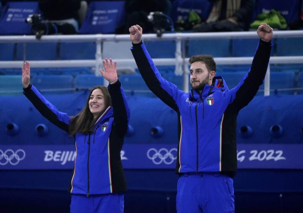 Galleria foto 'Pechino 2022, le immagini dell’oro nel curling di Constantini e Mosaner | GALLERY' - foto 3