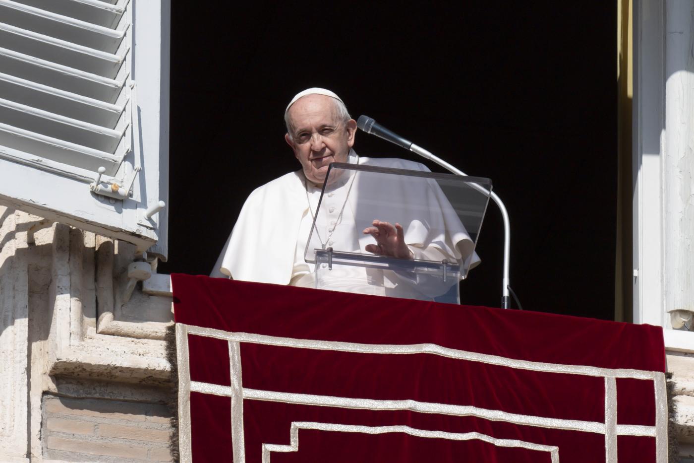 Eutanasia, Papa Francesco: ‘Inaccettabile. Non c’è diritto alla morte’