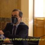 Pnrr, fuorionda Fontana-Sala. Il governatore: “Non mettiamo a terra un c***o”. “Tutto ‘sud,sud,sud”