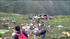 Bus cade in una scarpata sulle Ande: almeno 20 morti