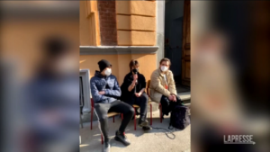 Torino, gli studenti rispondono a Lamorgese: “Basta cazzate, istituzioni si assumano responsabilità delle violenze”