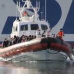 Lampedusa, 80 migranti arrivati nell’isola su due barconi: tre dispersi
