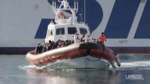 Lampedusa, 80 migranti arrivati nell’isola su due barconi: tre dispersi