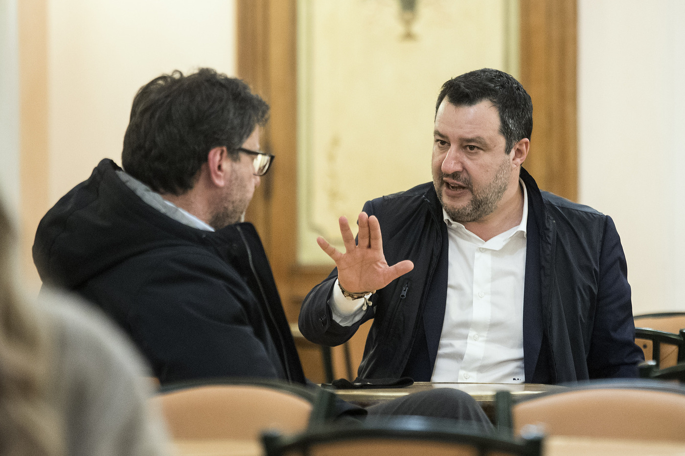 Superbonus, M5s stuzzica Salvini e lui ‘corregge’ Giorgetti: “Misura fondamentale”. Cingolani firma il dl