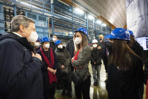 Mario Draghi visita i Laboratori nazionali del Gran Sasso