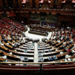 Fine vita: testo torna alla Camera ma equilibrio sottile. Sì da Pd-M5S, centro destra compatto sul no