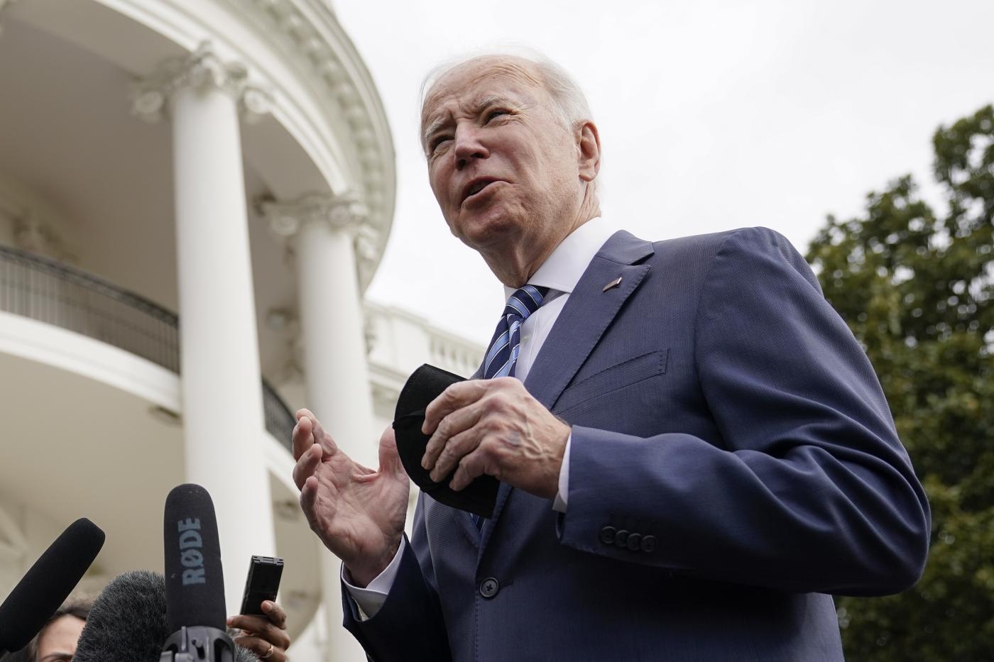 Biden: attacco russo all’Ucraina imminente. Blinken chiede un incontro a Lavrov
