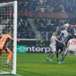 Europa League, la Dea ribalta l’Olympiakos con Djimsiti. Il Porto rimonta la Lazio