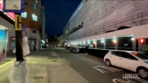 La tempesta Eunice spaventa Londra: strade semideserte a Covent Garden