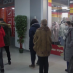 Ucraina: a Donetsk lunghe code ai bancomat