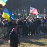 Washington, manifestazione per l’Ucraina: “Stop Putin now”